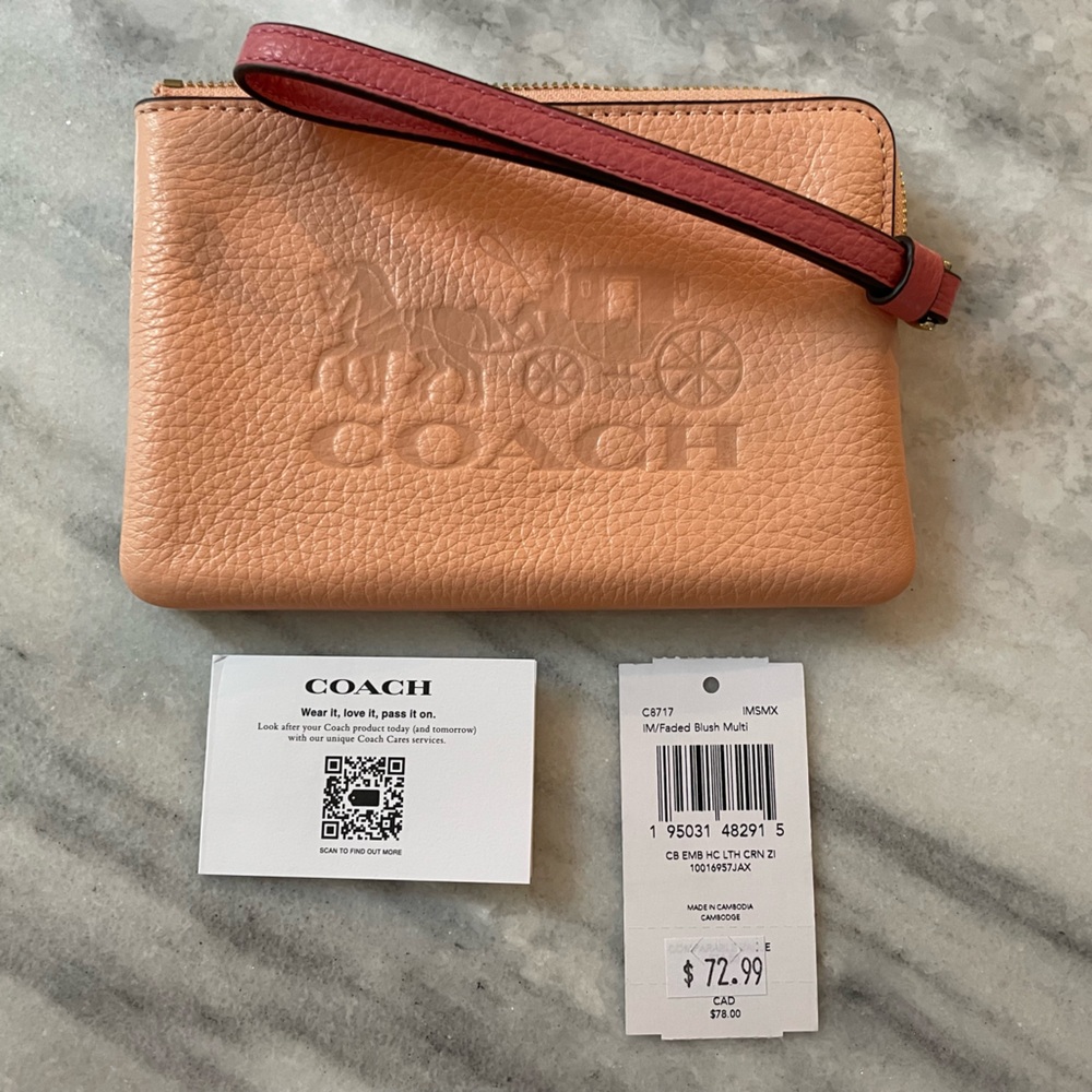 Coach Corner Zip Wristlet Horse & Carriage  NEW Blush Pink women’s Coin purse